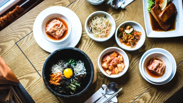 How to Manage Multiple Dishes at Once in the Kitchen