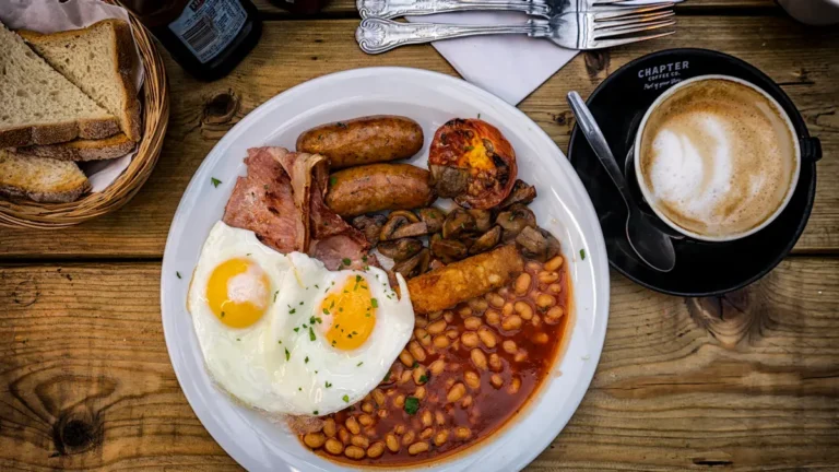 15 Classic Breakfast Recipes Everyone Should Know